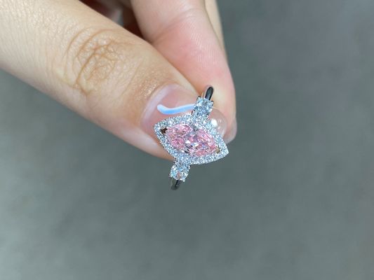 0.95ct Fancy Light Pink Diamond Ring IGI Certified 18k White Gold VS2 Diamond