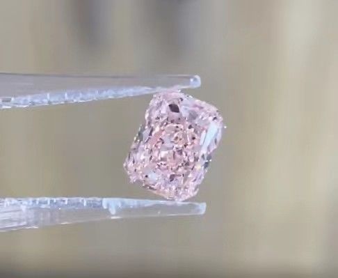 IGI Certified Lab Created Colored Diamonds Fancy Intense Pink VS1 Radiant Loose Diamond