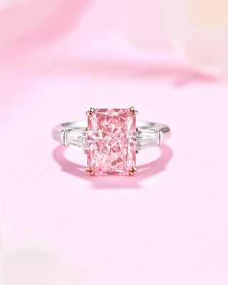 18k White Gold Synthetic Diamond Ring Large Size 4.31ct Fancy Pink Radiant Cut Diamond