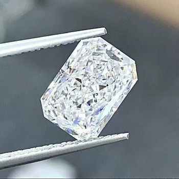 High Quality 3CT D Color VS Clarity Radiant Shape Lab CVD Diamond GIA Certified