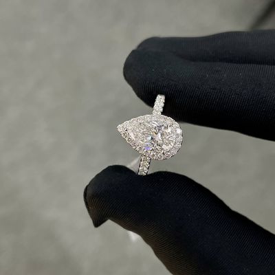 18k Cultured White Diamond Women's Ring 1.53ct E VS1 Pear Shape Full Diamond Bezel Set Style