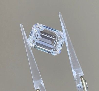 3ct Colorless Lab Grown White Diamond Emerald Cut F VVS With IGI Certified